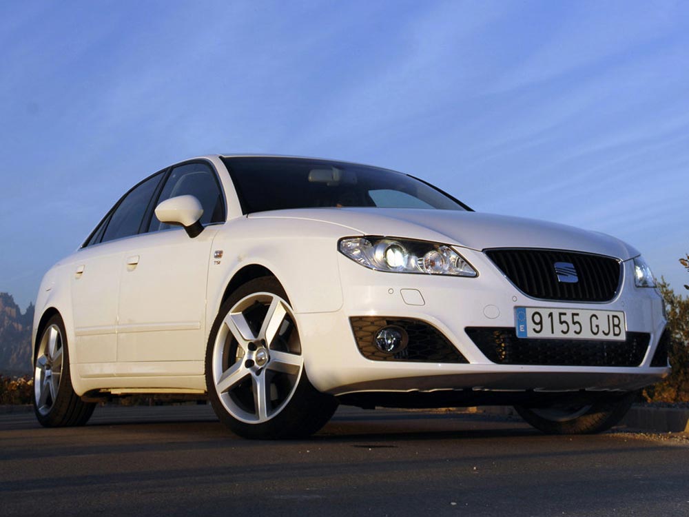SEAT-EXEO-2010-01.jpg