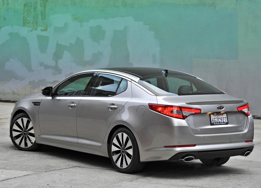 KIA-OPTIMA-2011-03.jpg