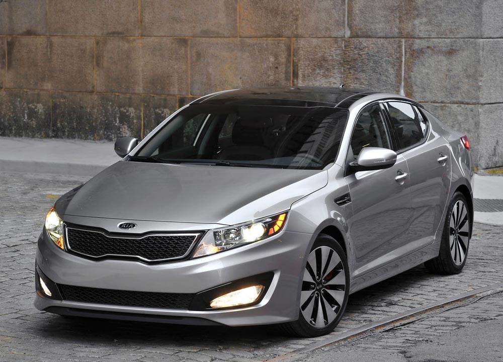 KIA-OPTIMA-2011-04.jpg