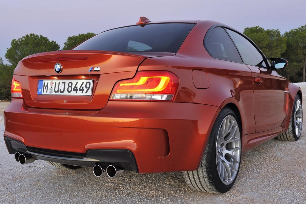 BMW-Serie-1-M-Coupe-03.jpg