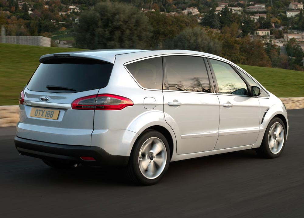 FORD-S-Max-2011-04.jpg