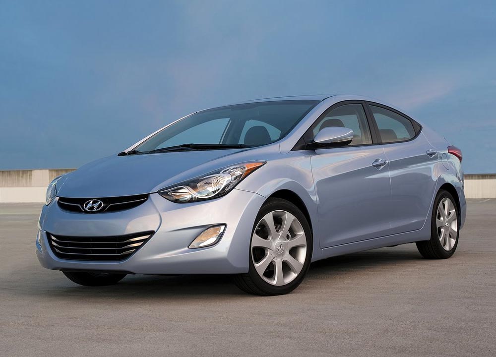 HYUNDAI-ELANTRA-2011-01.jpg