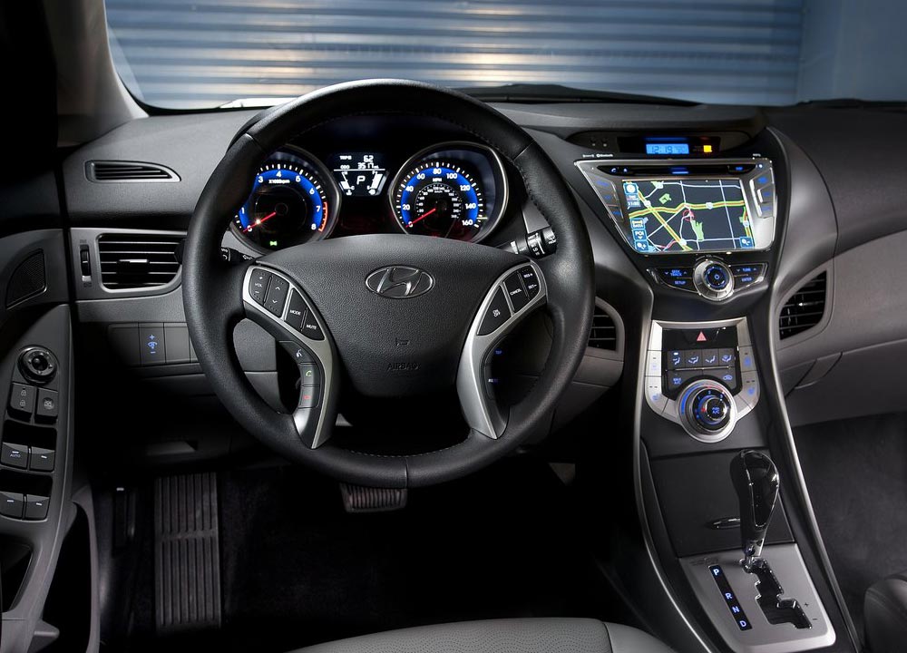 https://www.wandaloo.com/files/2010/12/HYUNDAI-ELANTRA-2011-05.jpg