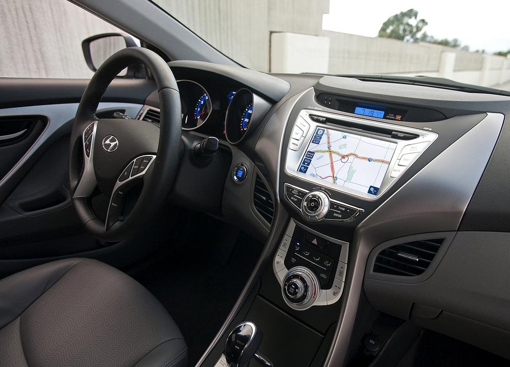 https://www.wandaloo.com/files/2010/12/HYUNDAI-ELANTRA-2011-06.jpg