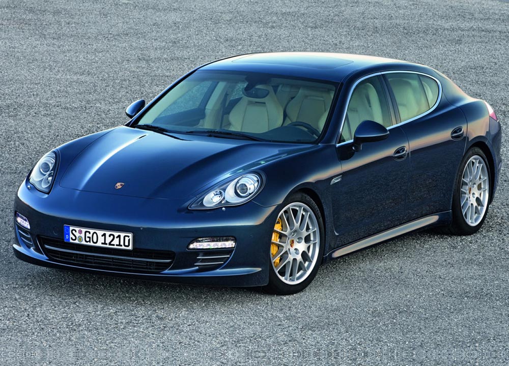 https://www.wandaloo.com/files/2010/12/PORSCHE-PANAMERA-2010-01.jpg