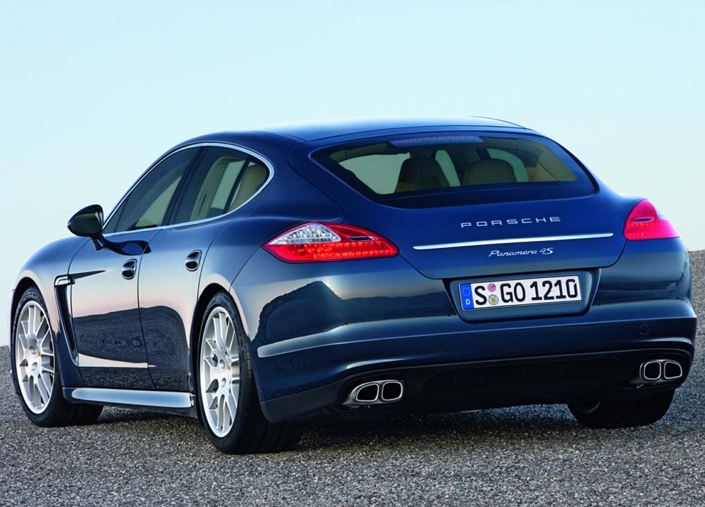 https://www.wandaloo.com/files/2010/12/PORSCHE-PANAMERA-2010-02.jpg