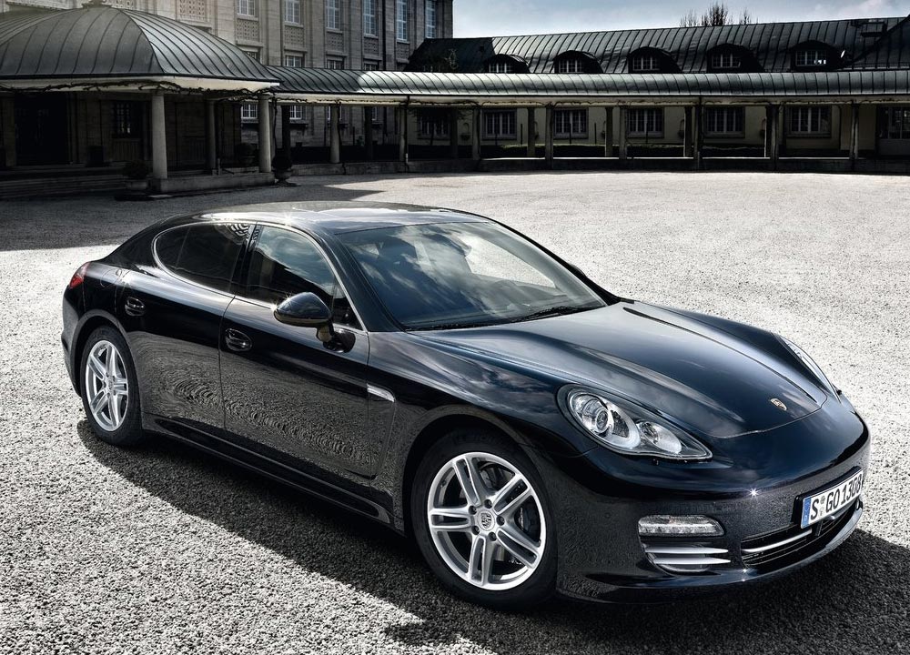 https://www.wandaloo.com/files/2010/12/PORSCHE-PANAMERA-2010-07.jpg