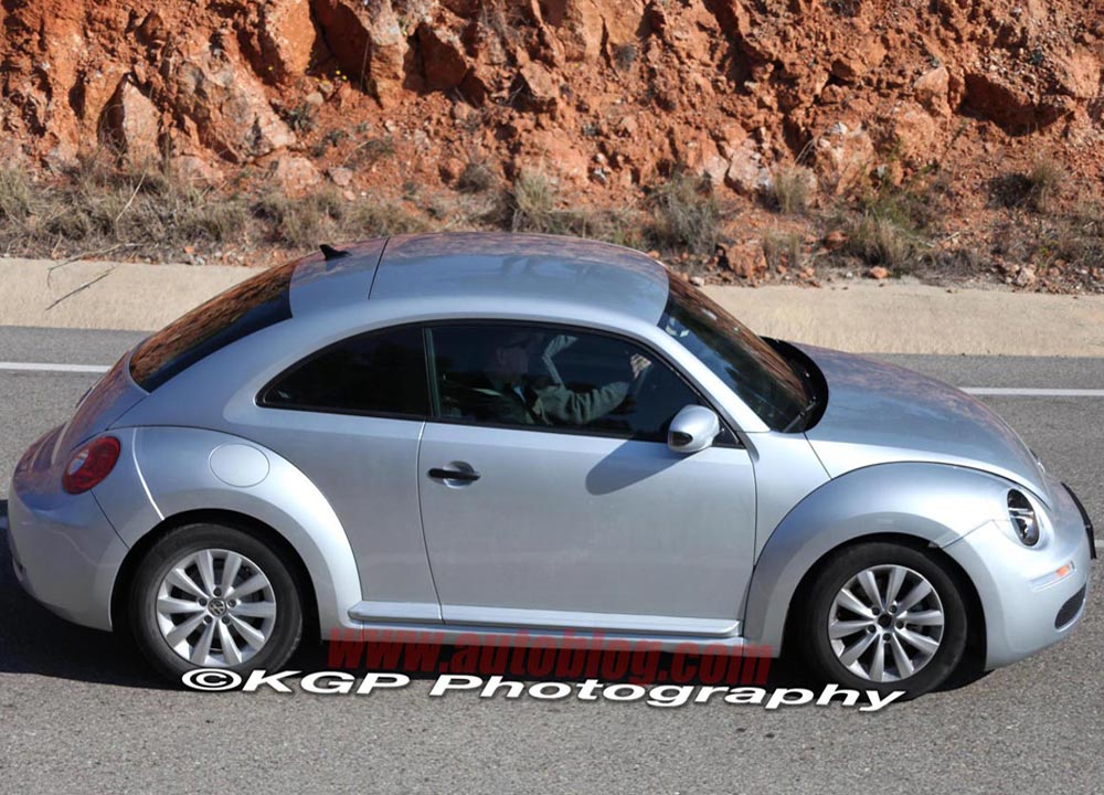 https://www.wandaloo.com/files/2011/01/VOLKWAGEN-NEW-BEETLE-2012-03.jpg