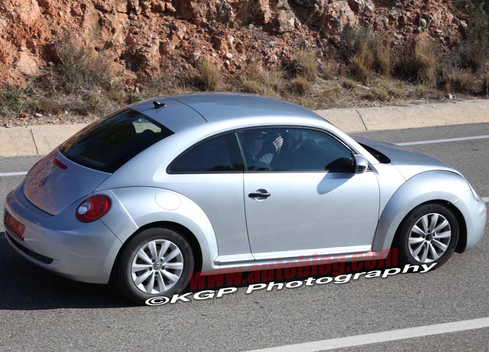 https://www.wandaloo.com/files/2011/01/VOLKWAGEN-NEW-BEETLE-2012-04.jpg