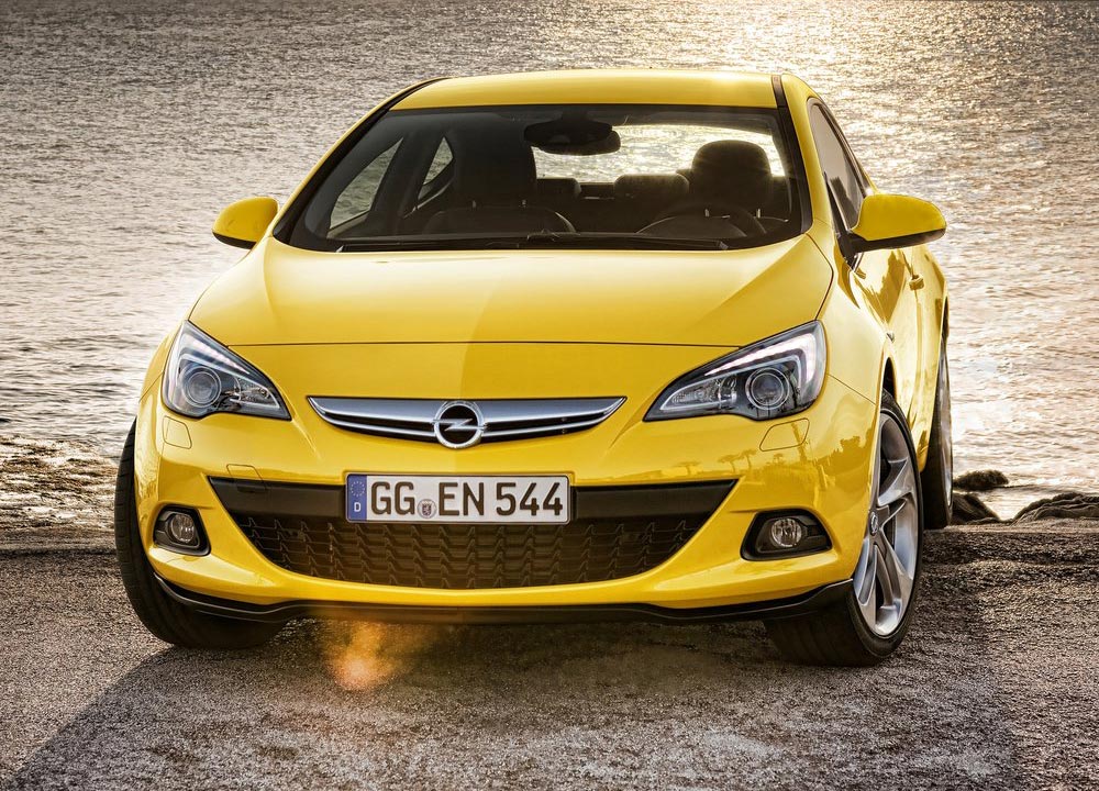 Opel-Astra-GTC-2012-04.jpg