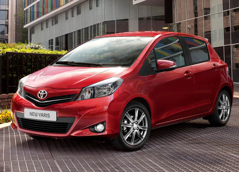 TOYOTA-Yaris-2012-04.jpg