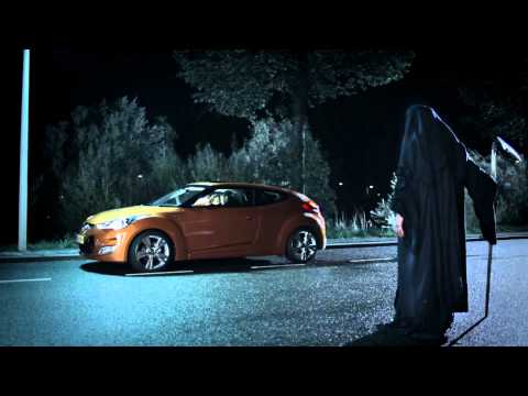 Hyundai-Veloster-Vampire-Publicite.jpg