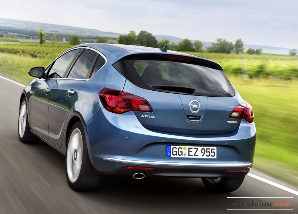 Opel-Astra-facelift-2013-02.jpg