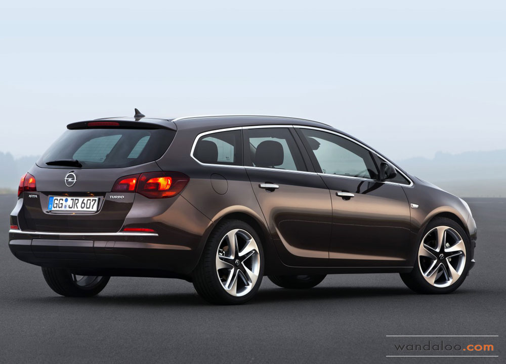 Opel-Astra-facelift-2013-03.jpg