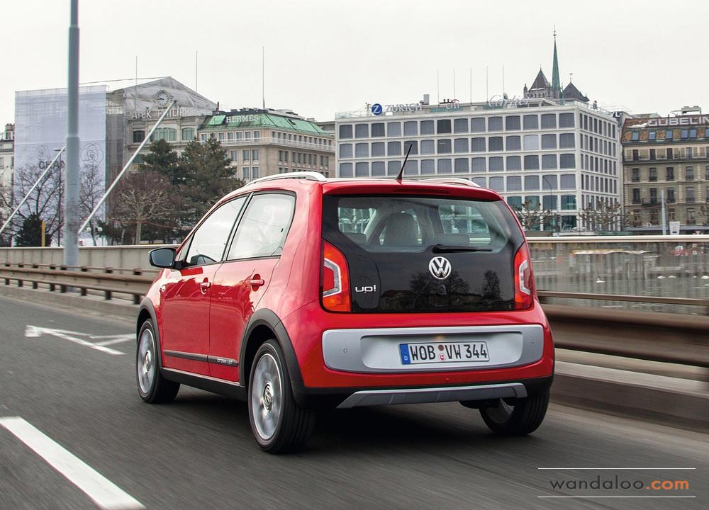 https://www.wandaloo.com/files/2013/02/Volkswagen-Cross-Up-2014-Maroc-03.jpg