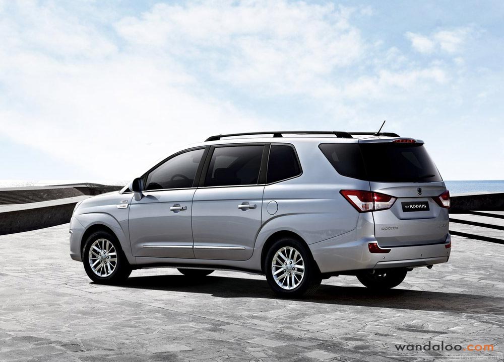 https://www.wandaloo.com/files/2013/03/SsangYong-Rodius-2014-Neuve-Maroc-02.jpg
