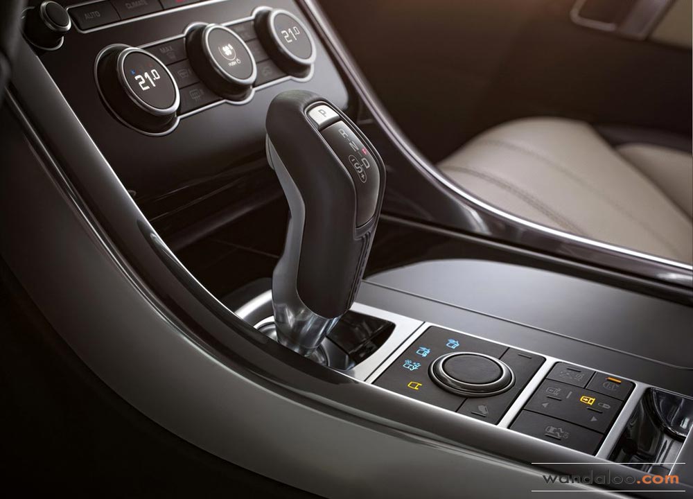 https://www.wandaloo.com/files/2013/04/Land-Rover-Range-Rover-Sport-2013-Maroc-15.jpg