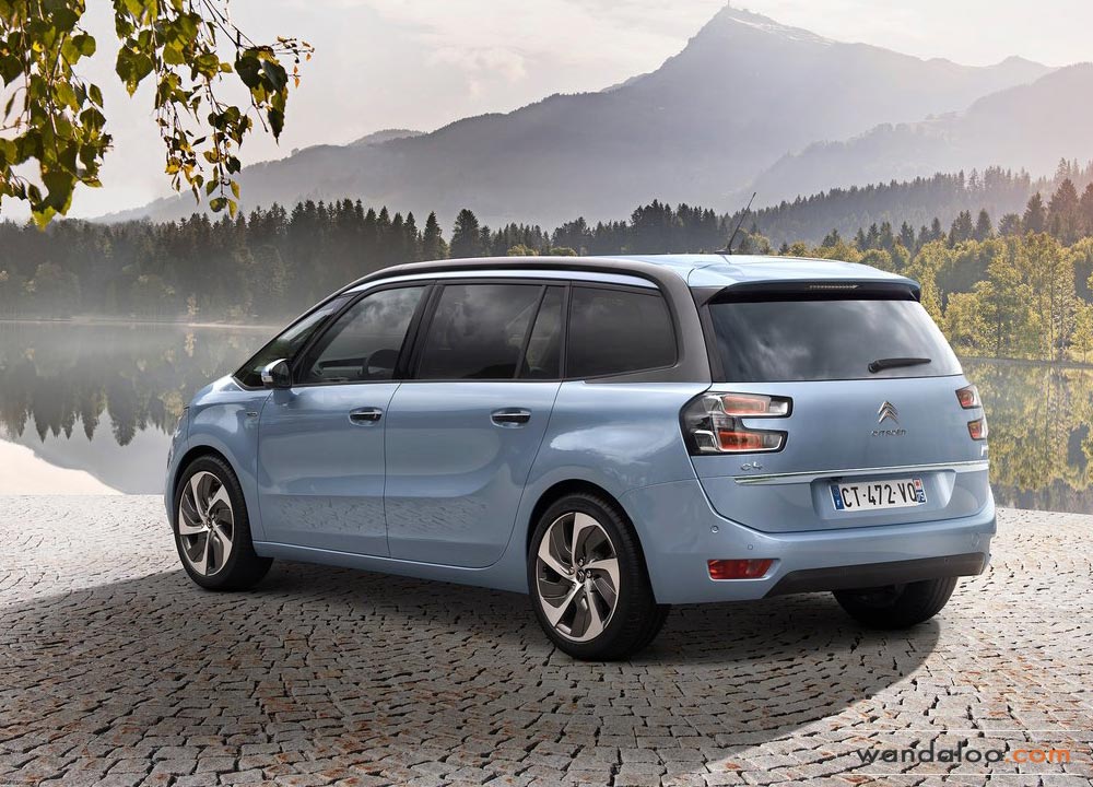 Citroen-C4-Grand-Picasso-2014-Maroc-02.jpg