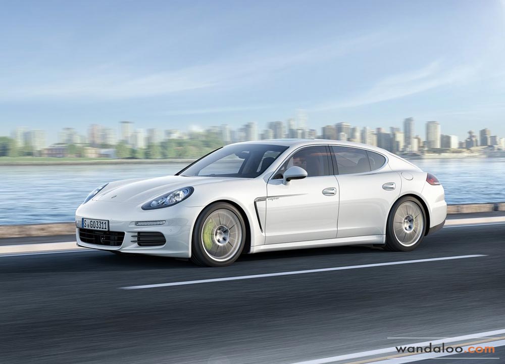 https://www.wandaloo.com/files/2013/07/Porsche-Panamera-2014-Maroc-03.jpg