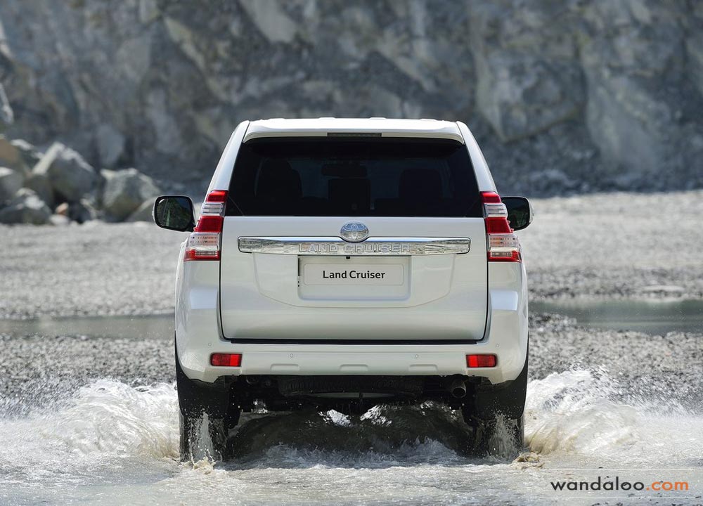 https://www.wandaloo.com/files/2013/09/Toyota-Land-Cruiser-2014-Maroc-07.jpg