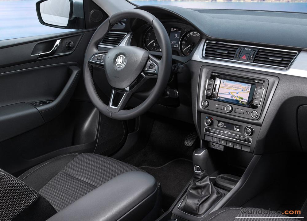 https://www.wandaloo.com/files/2013/10/Skoda-Rapid-Spaceback-2014-Maroc-03.jpg