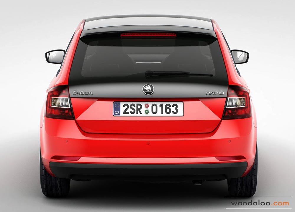 https://www.wandaloo.com/files/2013/10/Skoda-Rapid-Spaceback-2014-Maroc-14.jpg