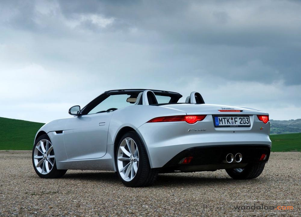 https://www.wandaloo.com/files/2013/10/Voiture-Annee-2014-Candidat-08-Jaguar-F-Type.jpg