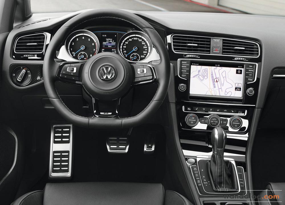 https://www.wandaloo.com/files/2013/10/Volkswagen-Golf-R-2014-Maroc-09.jpg