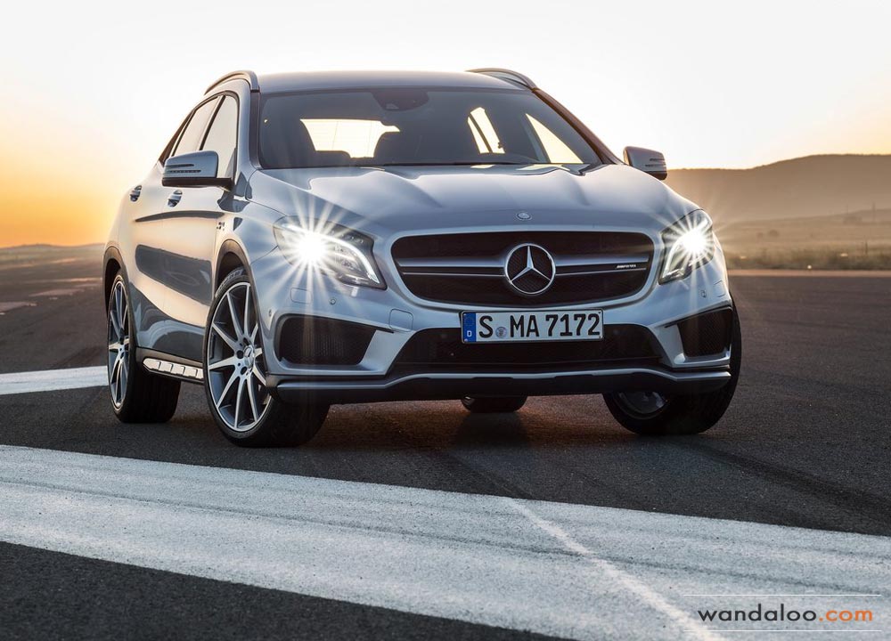https://www.wandaloo.com/files/2014/01/Mercedes-GLA-45-AMG-2015-01.jpg