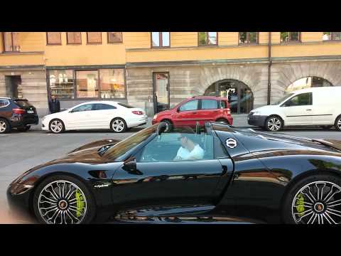Zlatan-Ibrahimovic-soffre-une-Porsche-918-Spyder-video.jpg
