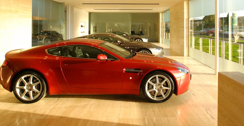 https://www.wandaloo.com/files/2014/10/Showroom-Aston-Martin-Maroc.jpg