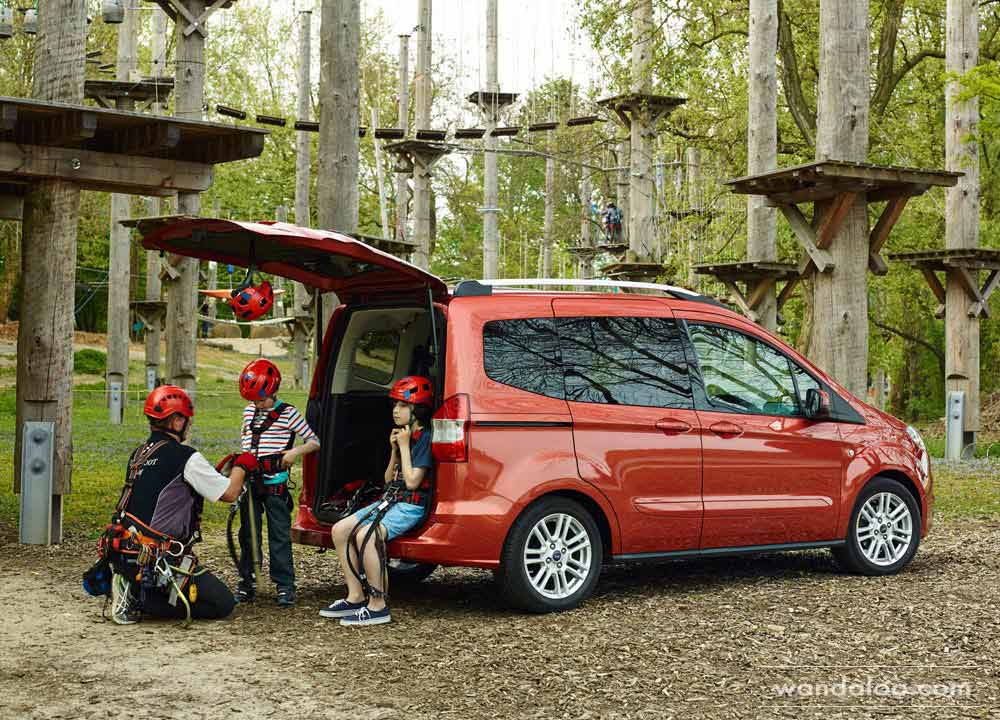 https://www.wandaloo.com/files/2014/12/Ford-Tourneo-Courrier-neuve-Maroc-01.jpg