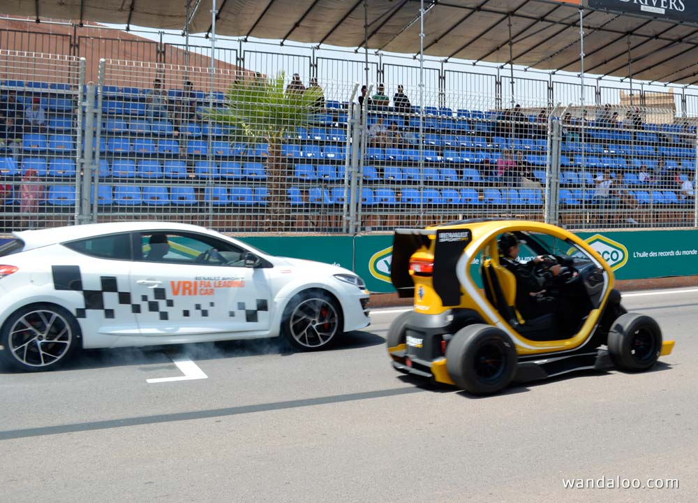 https://www.wandaloo.com/files/2015/04/Renault-Maroc-Marrakech-2015-Duel-Twizy-F1-Megane-RS.jpg