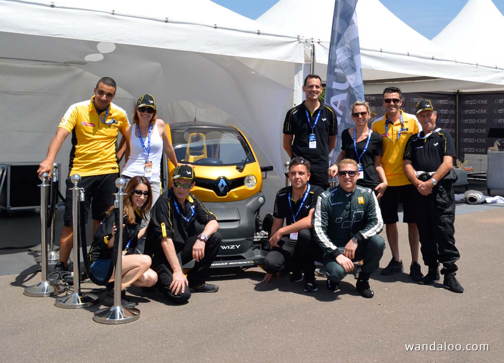 https://www.wandaloo.com/files/2015/04/Renault-Maroc-Marrakech-2015-Equipe-Jean-Ragnotti-Twizy-F1.jpg