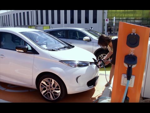 https://www.wandaloo.com/files/2015/12/Renault-Peuple-Electrique-Film-video.jpg