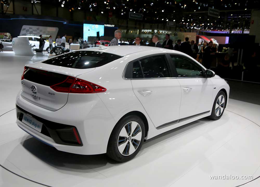 Geneve-2016-Hyundai-IONIQ-09.jpg