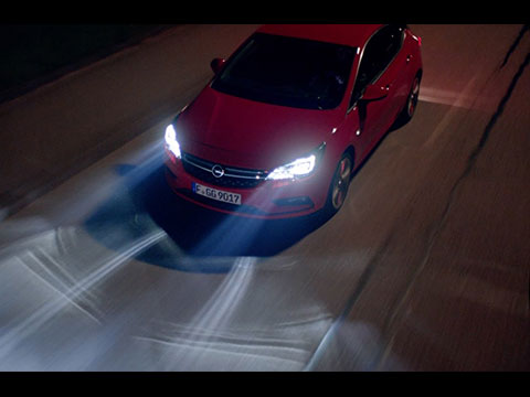 https://www.wandaloo.com/files/2016/12/Opel-Astra-LED-Matrix-Light-IntelliLux-video.jpg