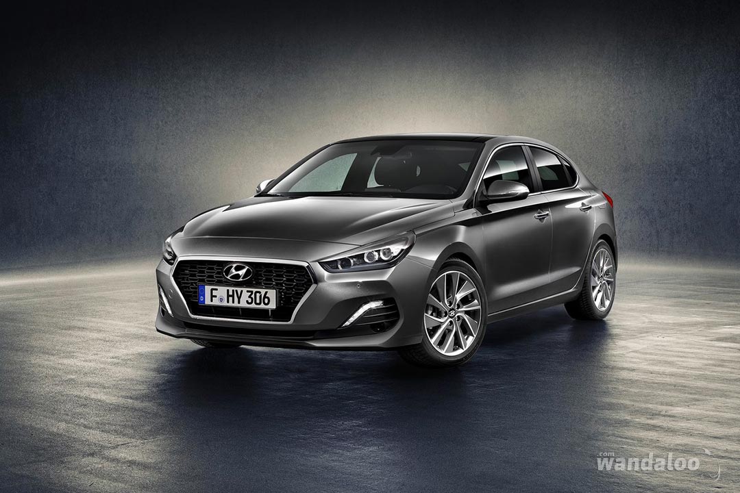 Hyundai-i30-Fastback-2018-neuve-Maroc-05.jpg