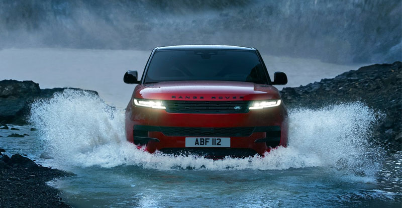 Le nouveau venu atteint les plus hauts niveaux de dynamisme jamais vus dans la ligne Range Rover Sport