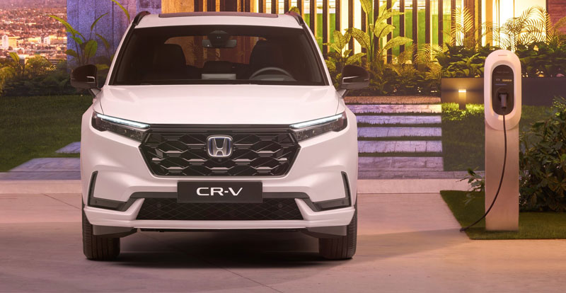 Le CR-V est proposé pour la première fois en hybride rechargeable !