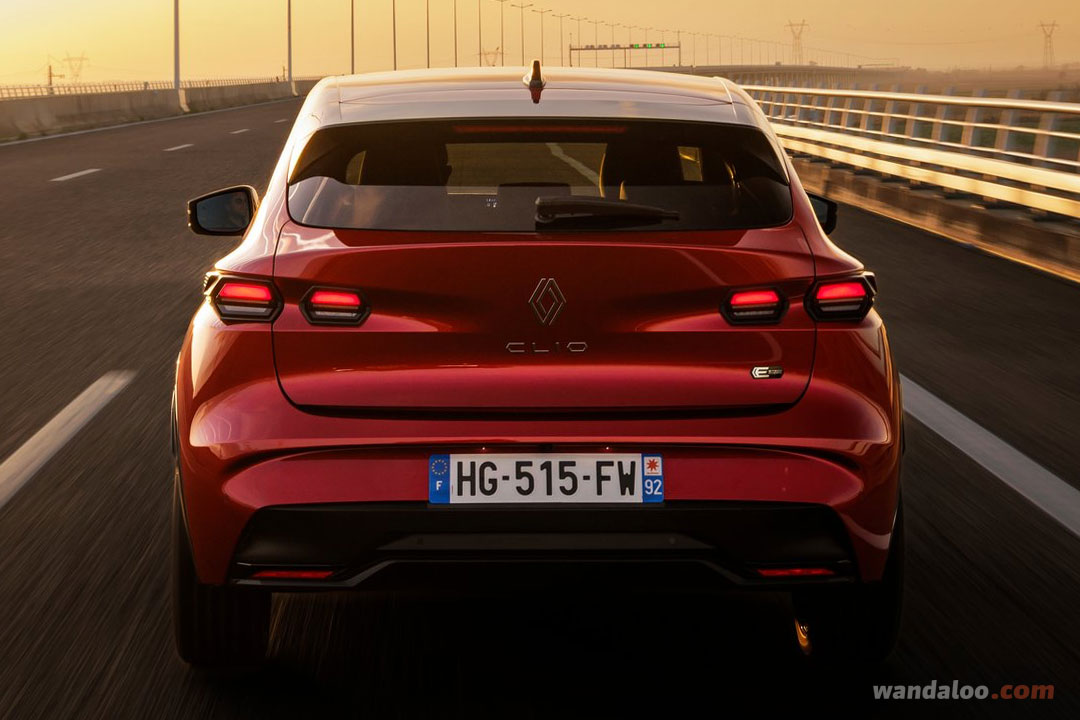 https://www.wandaloo.com/files/2025/12/RENAULT-Clio-2026-Neuve-Maroc-07.jpg