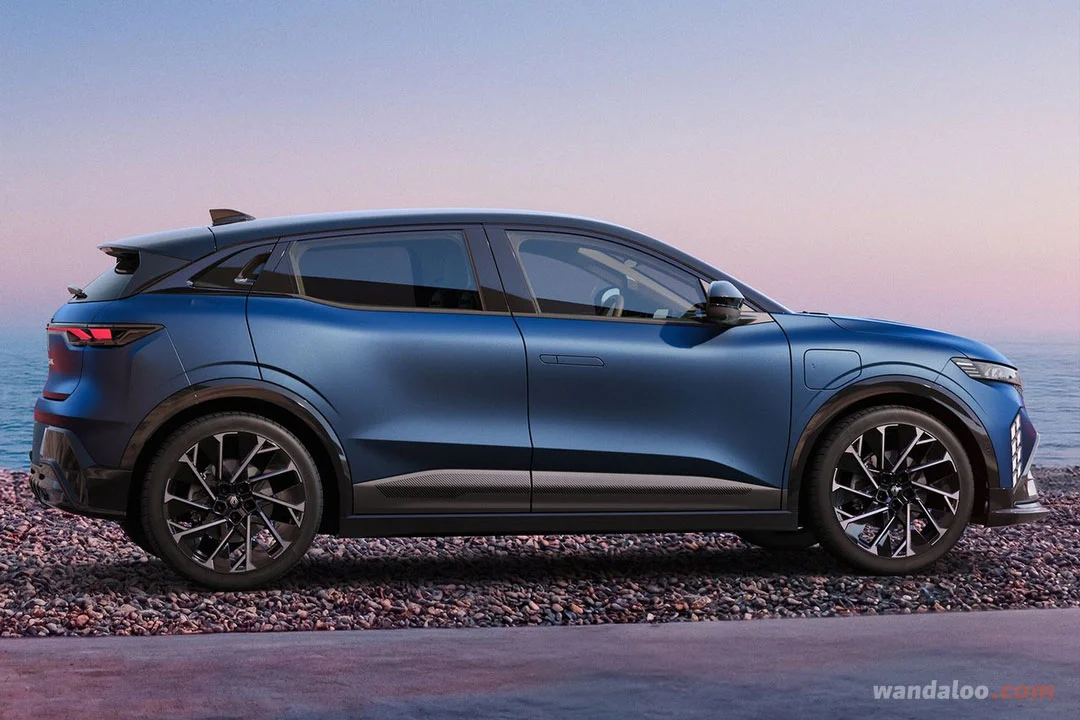 Nouvelle-RENAULT-Megane-E-Tech-2027-facelift-Maroc-02.webp