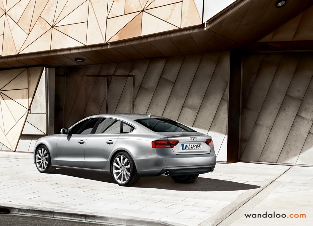 https://www.wandaloo.com/files/Voiture-Neuve/audi/Audi-A5-SportBack-2012-Neuve-Maroc-02.jpg