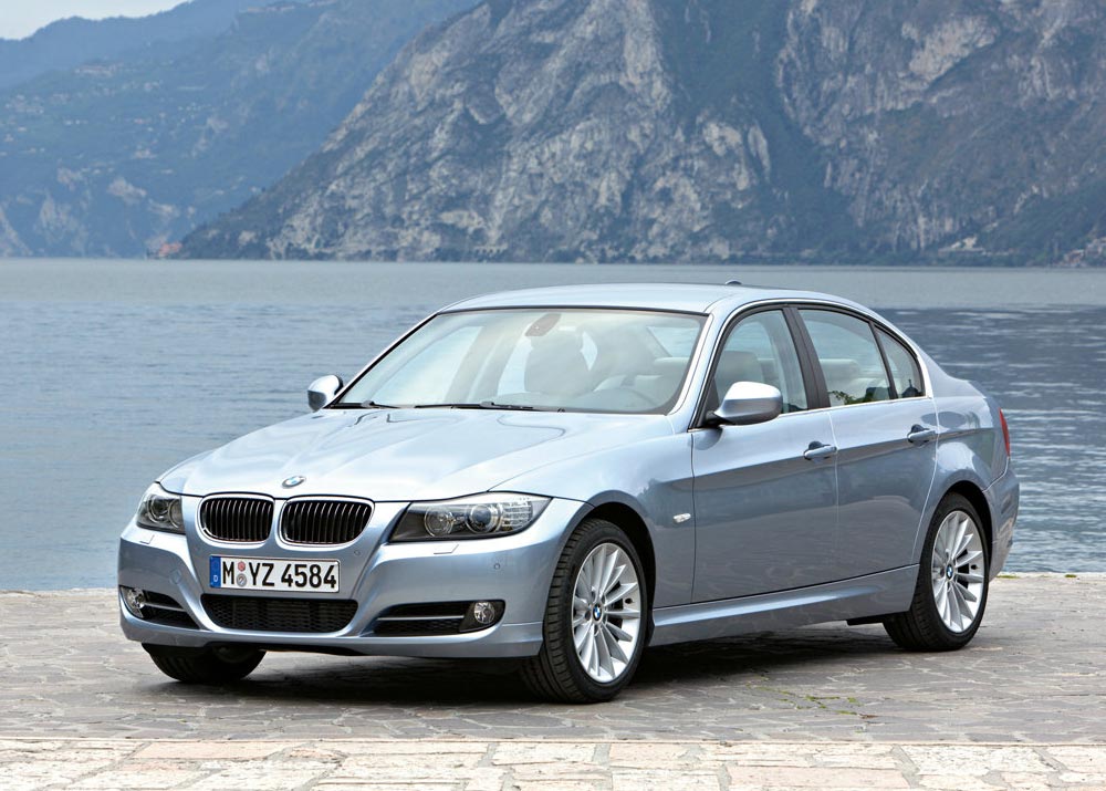 https://www.wandaloo.com/files/Voiture-Neuve/bmw/Serie-3-01.jpg