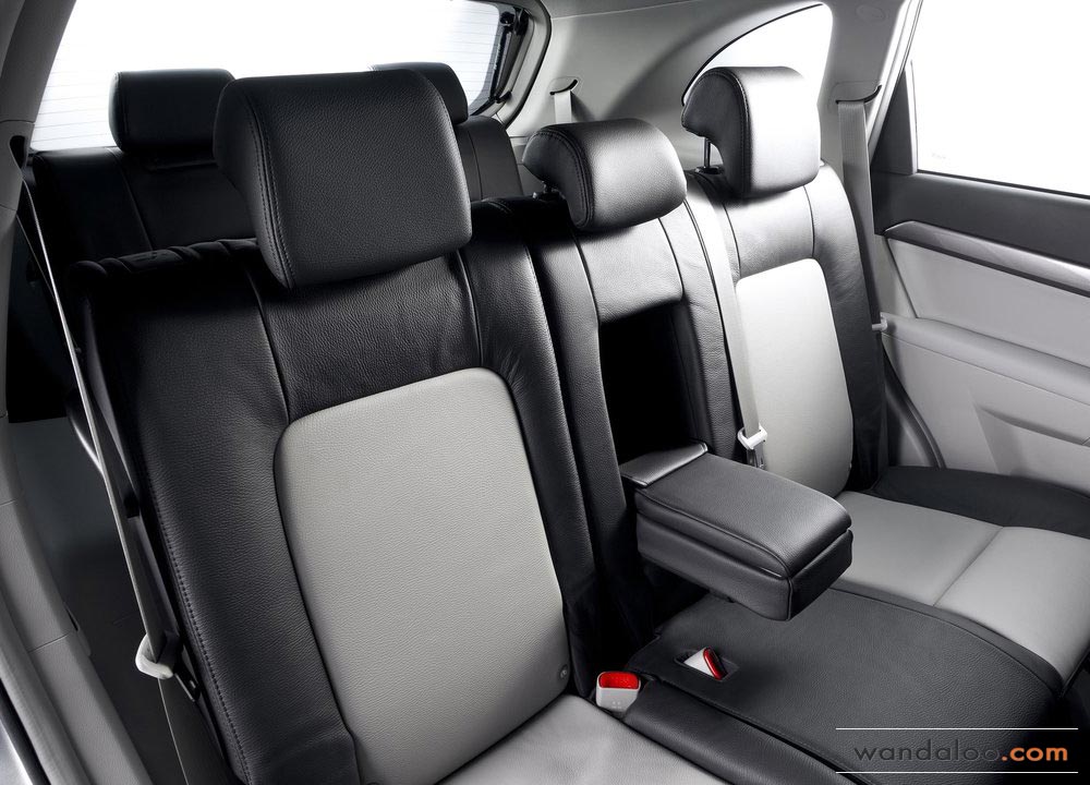 https://www.wandaloo.com/files/Voiture-Neuve/chevrolet/Chevrolet-Captiva-2013-Neuve-Maroc-08.jpg