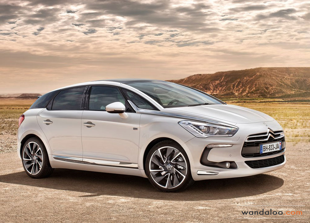 https://www.wandaloo.com/files/Voiture-Neuve/ds/Citroen-DS5-2012-17.jpg