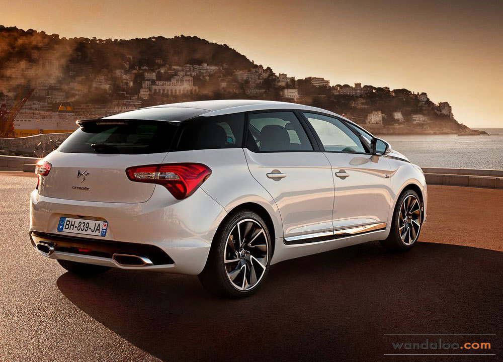 https://www.wandaloo.com/files/Voiture-Neuve/ds/Citroen-DS5-2012-18.jpg