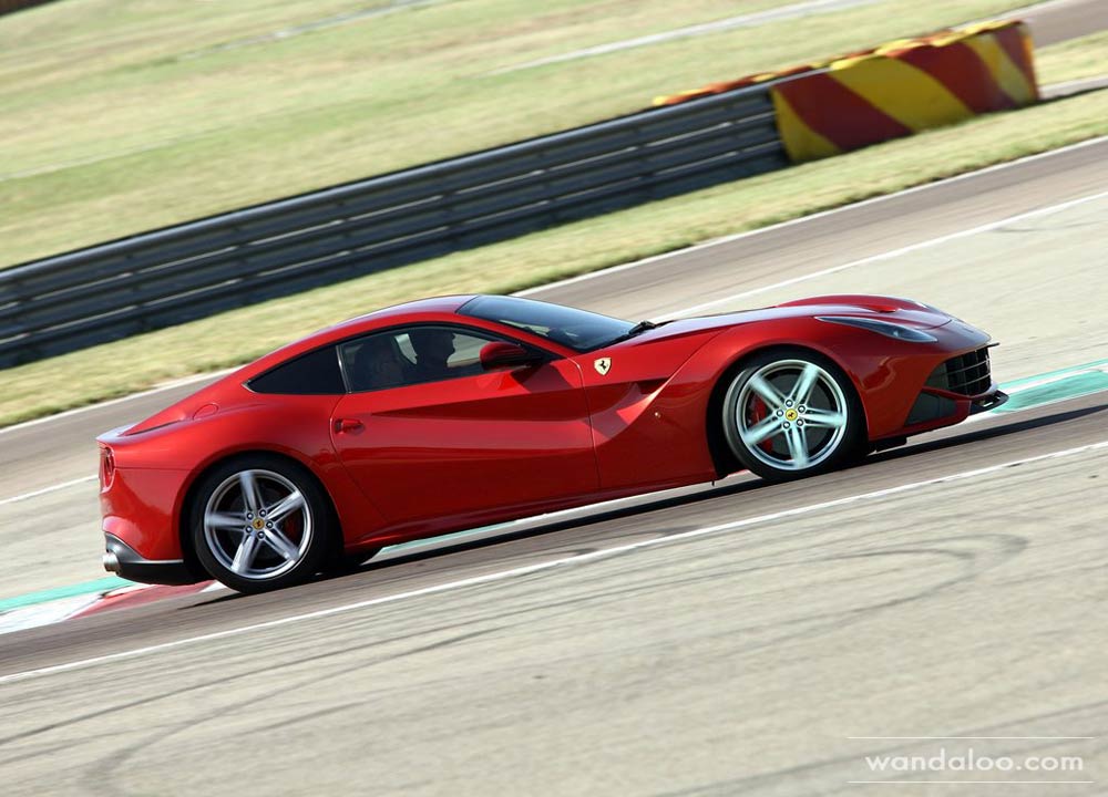 https://www.wandaloo.com/files/Voiture-Neuve/ferrari/Ferrari-F12-Berlinetta-2014-Neuve-Maroc-10.jpg