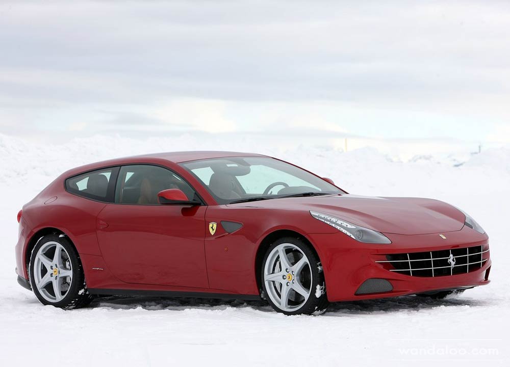 FERRARI FF