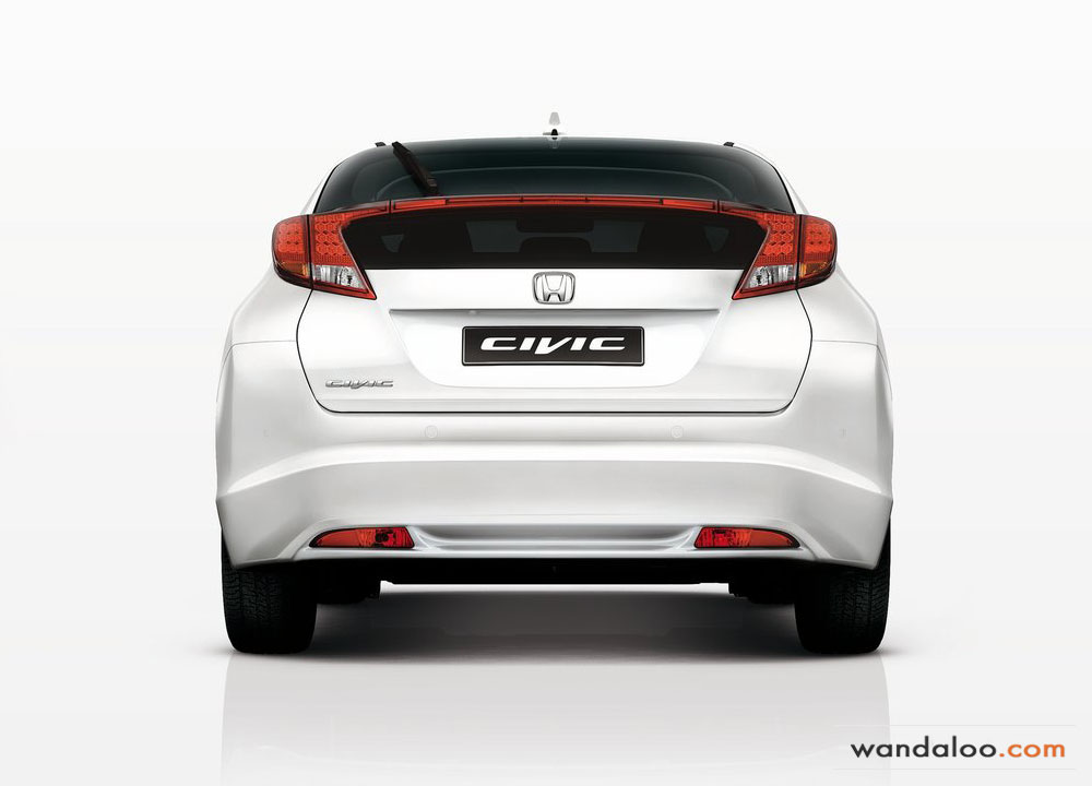 https://www.wandaloo.com/files/Voiture-Neuve/honda/Honda-Civic-2012-11.jpg